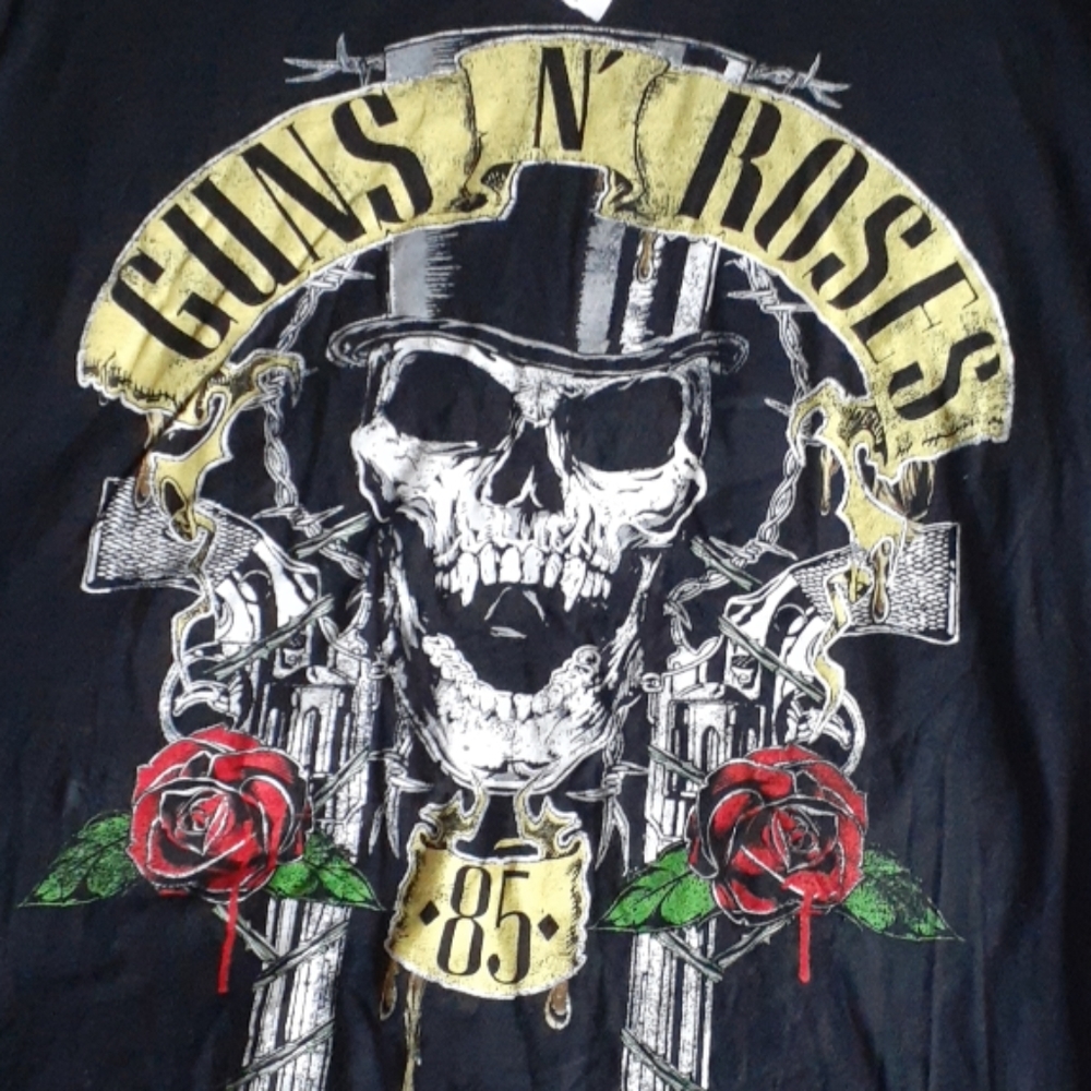 Guns and Roses '85' XL Tee